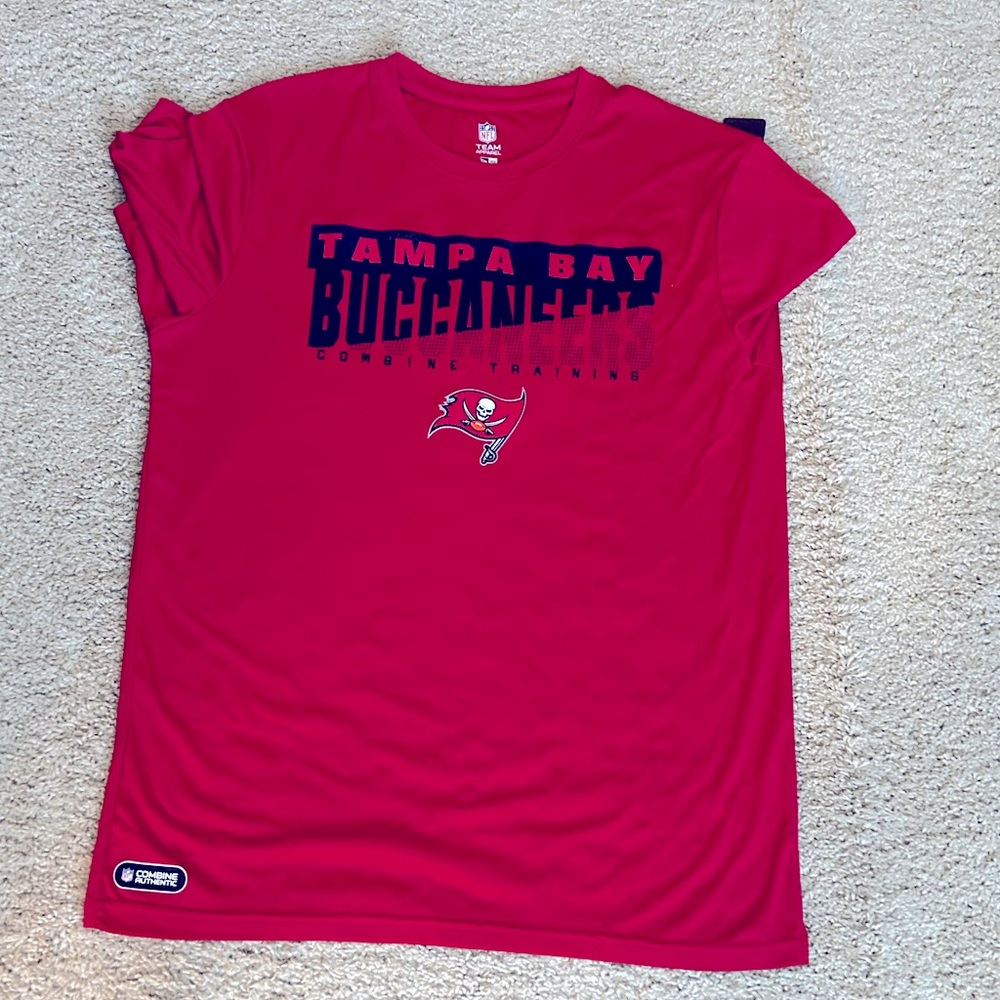 Tampa bay bucs shirt